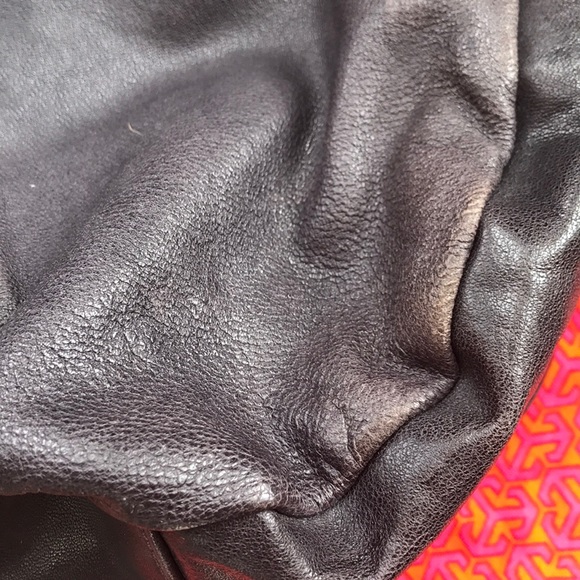 Tory Burch Verona Pleated Bag - Picture 7 of 16